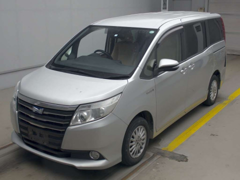 2014 Toyota Noah ZWR80G[0]