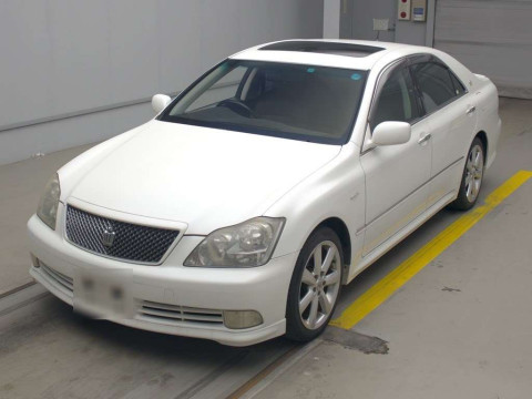 2005 Toyota Crown GRS182[0]