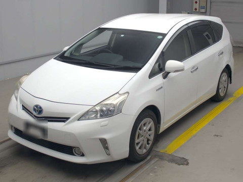 2012 Toyota Prius alpha ZVW41W[0]