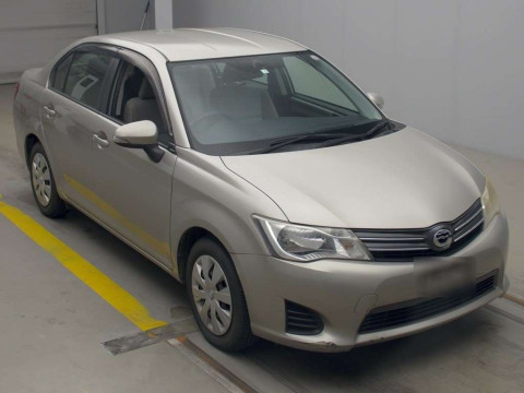 2012 Toyota Corolla Axio NZE161[2]