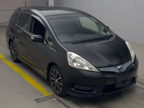 2012 Honda Fit Shuttle Hybrid GP2[2]