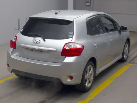 2012 Toyota Auris NZE151H[1]