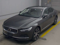 2022 Volvo S90