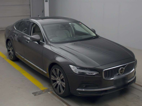 2022 Volvo S90 PB420TMA[2]