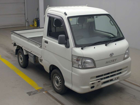 2011 Daihatsu Hijet Truck S211P[2]