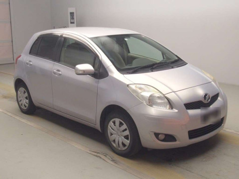 2010 Toyota Vitz KSP90[2]