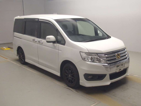 2013 Honda Step WGN Spada RK5[2]