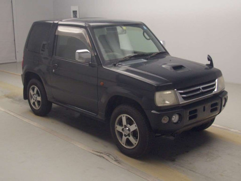 2005 Mitsubishi Pajero Mini H58A[2]