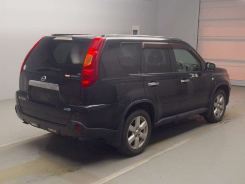 2010 Nissan X-Trail DNT31[1]