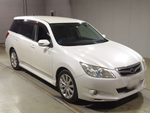 2010 Subaru Exiga YA4[2]