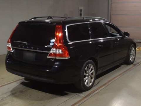 2014 Volvo V70 BB4164TW[1]