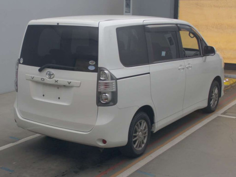 2009 Toyota Voxy ZRR70G[1]