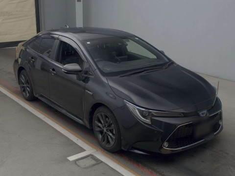 2019 Toyota Corolla Sedan ZWE214[2]