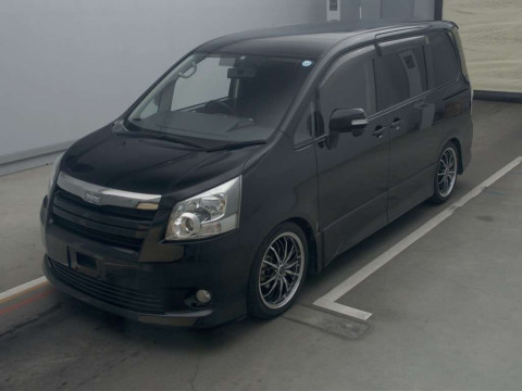 2007 Toyota Noah ZRR70W[0]