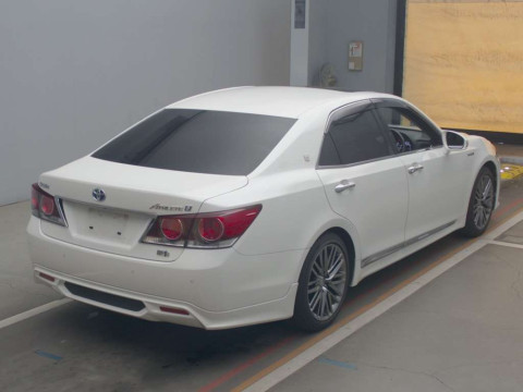 2016 Toyota Crown Hybrid AWS210[1]