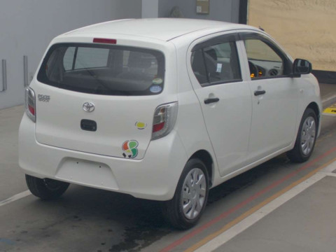 2016 Toyota Pixis Epoch LA300A[1]