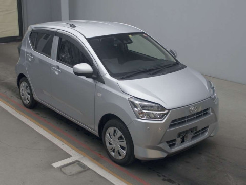 2022 Daihatsu Mira es LA350S[2]