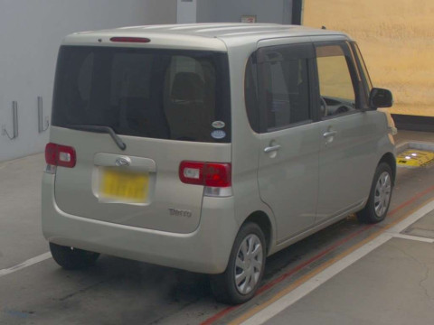 2010 Daihatsu Tanto L375S[1]