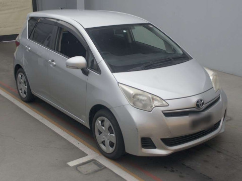 2012 Toyota Ractis NSP120[2]