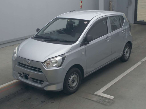 2017 Daihatsu Mira es LA350S[0]