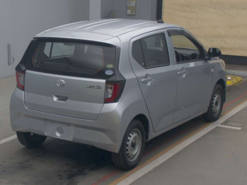 2017 Daihatsu Mira es LA350S[1]