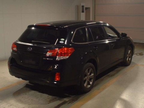 2013 Subaru Legacy Outback BRM[1]