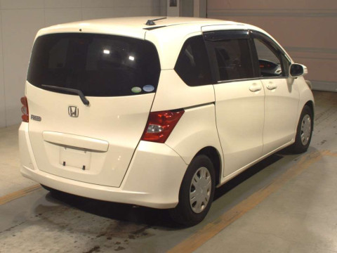 2010 Honda Freed GB3[1]