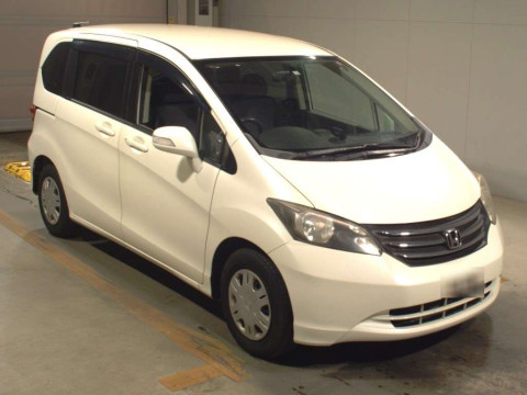 2010 Honda Freed GB3[2]