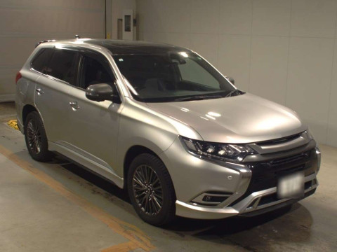 2019 Mitsubishi Outlander PHEV GG3W[2]