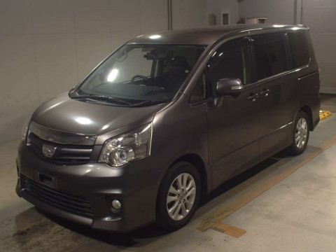 2013 Toyota Noah ZRR70W[0]