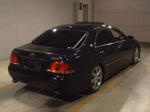 2006 Toyota Crown GRS184[1]