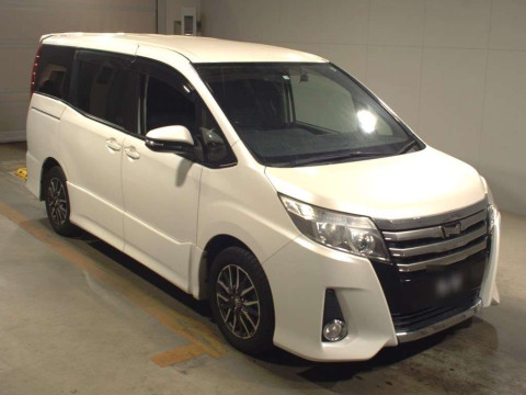 2014 Toyota Noah ZRR80W[2]