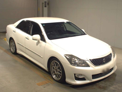 2009 Toyota Crown GRS200[2]