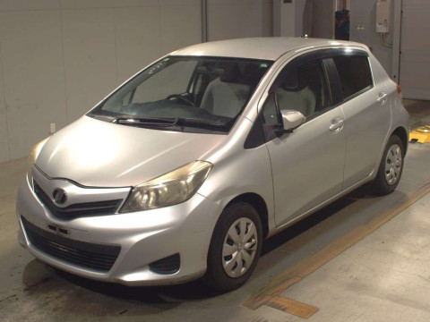 2011 Toyota Vitz KSP130[0]