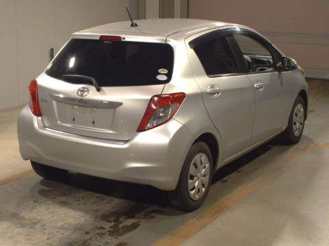 2011 Toyota Vitz KSP130[1]