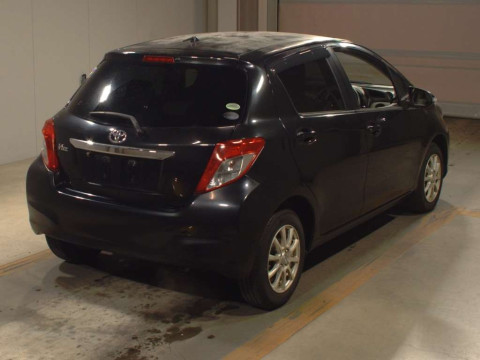 2012 Toyota Vitz KSP130[1]