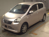 2013 Daihatsu Mira es