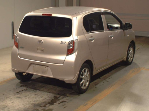 2013 Daihatsu Mira es LA300S[1]