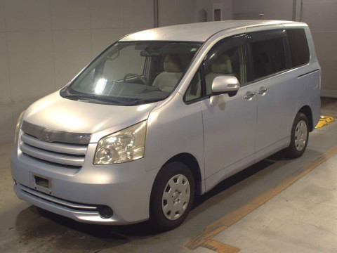 2009 Toyota Noah ZRR70G[0]