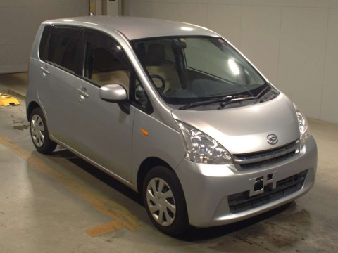 2011 Daihatsu Move LA100S[2]