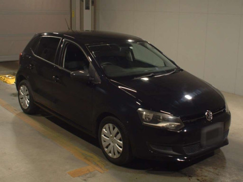 2011 Volkswagen Polo 6RCBZ[2]