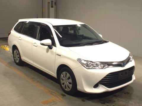 2015 Toyota Corolla Fielder NKE165G[2]