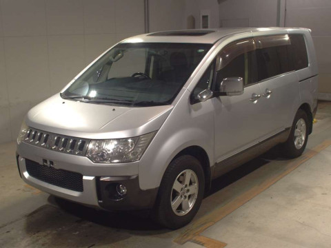 2012 Mitsubishi Delica D5 CV2W[0]