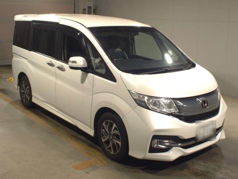 2017 Honda Step WGN Spada RP3[2]