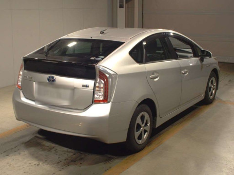 2015 Toyota Prius ZVW30[1]