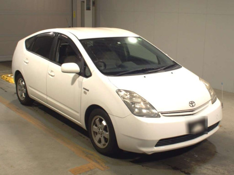 2010 Toyota Prius NHW20[2]