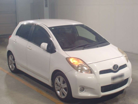 2010 Toyota Vitz NCP91[2]