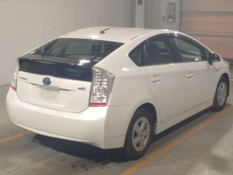 2010 Toyota Prius ZVW30[1]