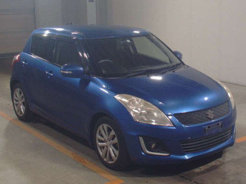 2013 Suzuki Swift ZC72S[2]