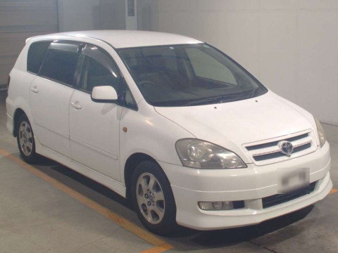 2002 Toyota Ipsum ACM21W[2]